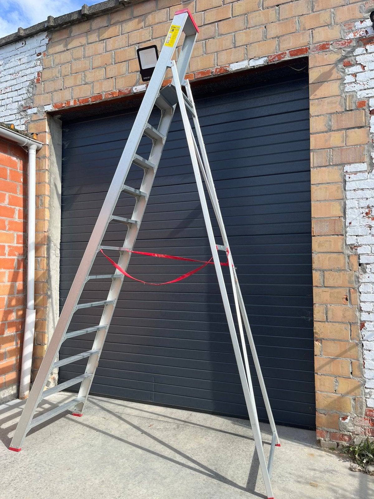 Little Jumbo trap 12 treden 3m stahoogte, Doe-het-zelf en Bouw, Ladders en Trappen, Ophalen, Trap, Zo goed als nieuw, Opvouwbaar of Inschuifbaar