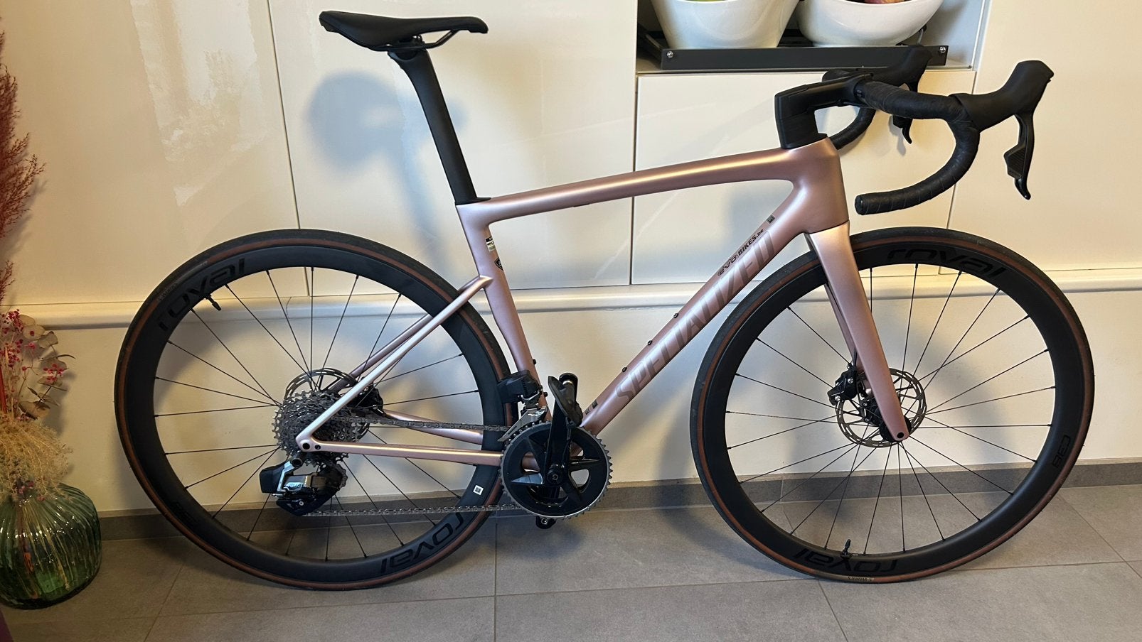 Specialized Tarmac SL8 Expert, Fietsen en Brommers, Zo goed als nieuw, Meer dan 20 versnellingen, Schijfrem, 53 tot 57 cm