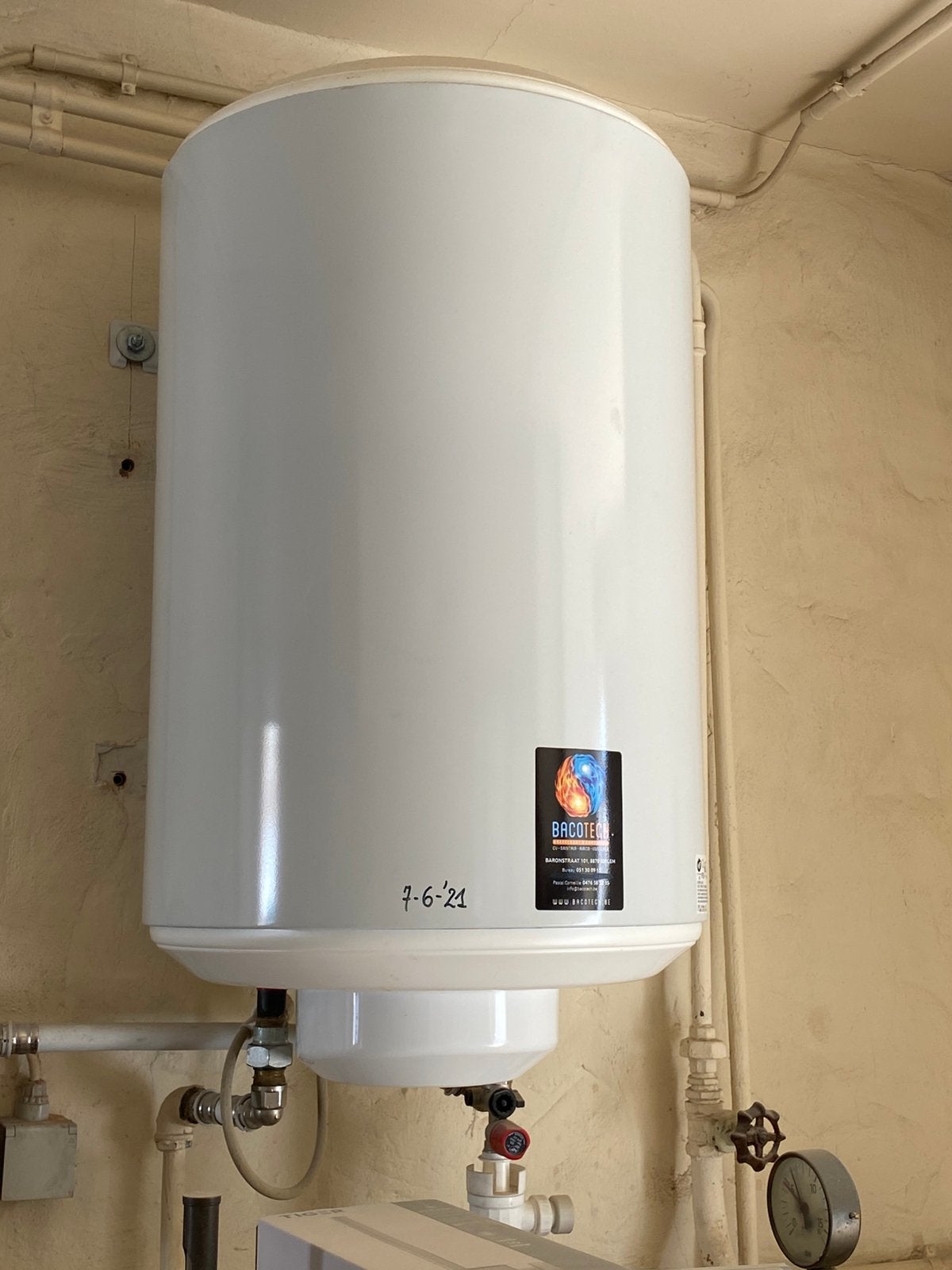 Electrische boiler 100 liter - nooit gebruikt, Doe-het-zelf en Bouw, Chauffageketels en Boilers, Ophalen, Zo goed als nieuw, Boiler