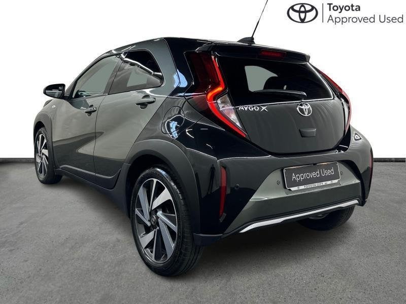 Toyota Aygo X envy Automaat Carplay Camera, Autos, Argent ou Gris, Achat, 998 cm³, Noir