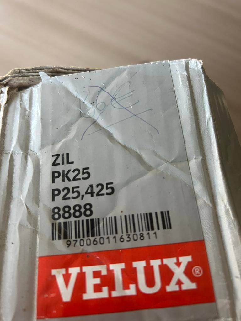 Velux insectenhor, Ophalen, Kunststof, 80 tot 100 cm, Overige typen