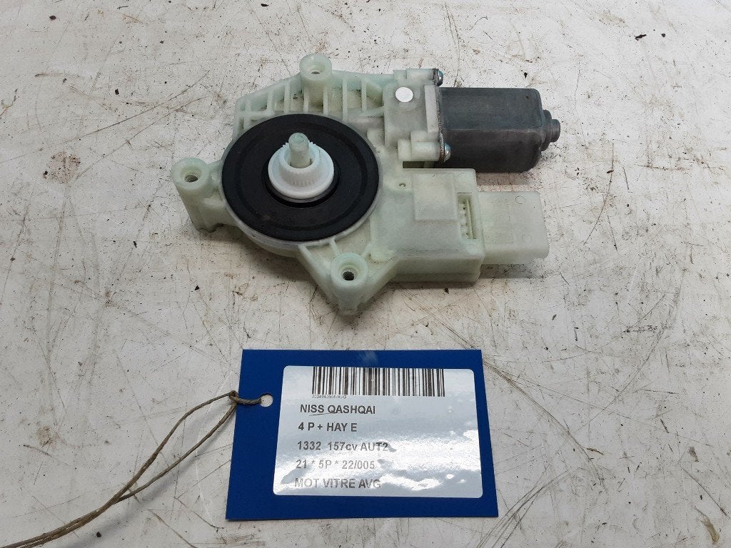 MOTEUR LEVE VITRE ELECTRIQUE AVANT GAUCHE Qashqai (J11), Autos : Pièces & Accessoires, Germany@nissan-services.eu, Avant, Kronenweg 38
50389  Wesseling, DE