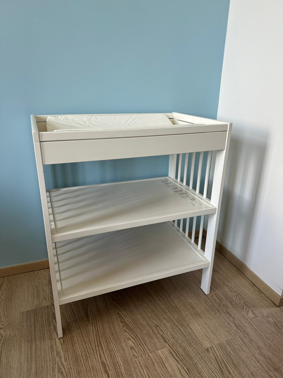 Verzorgtafel Ikea Gulliver plus verzorgkussen plus overtrek, Enfants & Bébés, Enlèvement, Utilisé