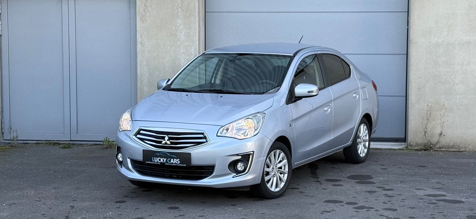 Mitsubishi attrage Benzine met maar 016.000km + keuring, Auto's, 4 cilinders, Bedrijf, 5 deurs, 59 kW