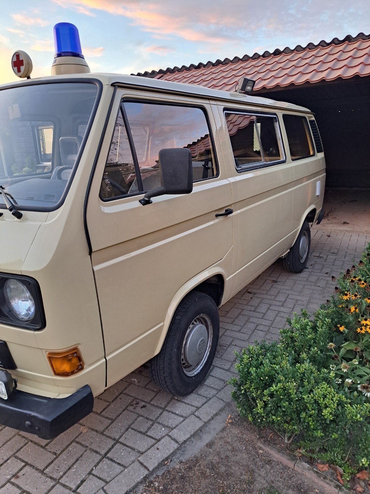 T3 VW BUS uit 1986 wbx 1.9 BRK (DRK), Autos, Oldtimers & Ancêtres, 8 places, Achat, Particulier, Cuir synthéthique