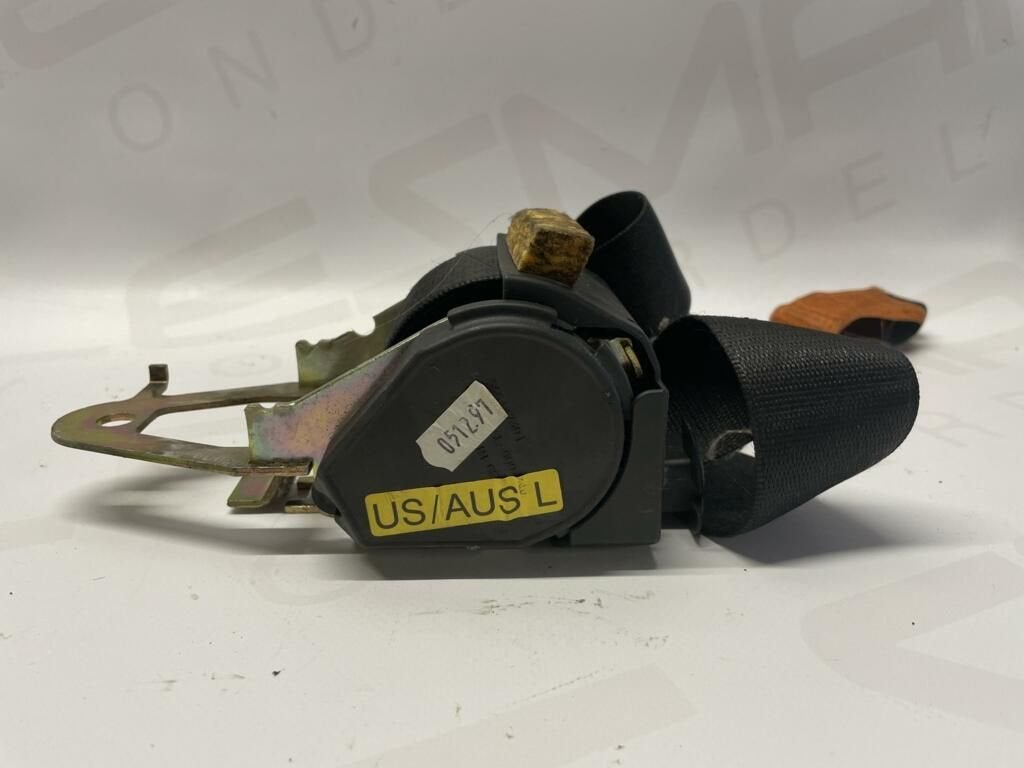 Gordelgeleider linksvoor BMW Compact E36 566147121AJ6497, Auto-onderdelen, Gebruikt, -, -, Ophalen of Verzenden