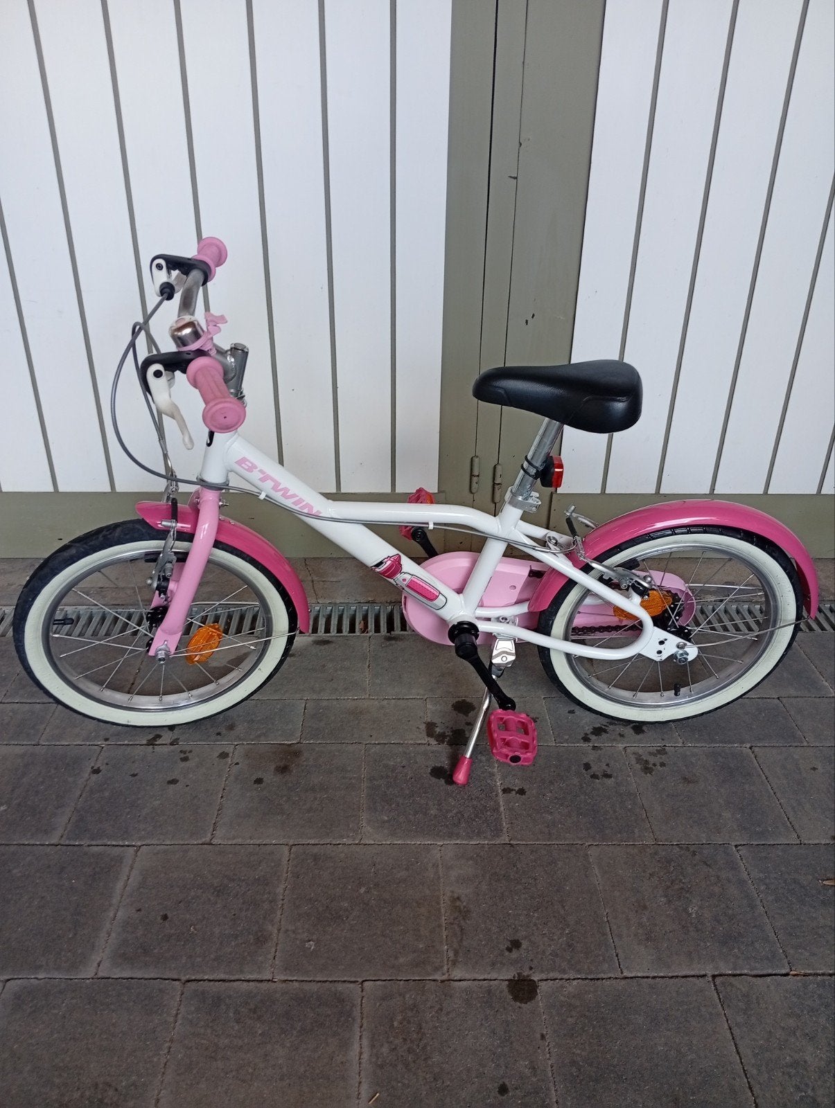 B-Twin Docto Girl 500 fiets 16 inch, Fietsen en Brommers, Ophalen, Gebruikt, Velgrem, Handrem