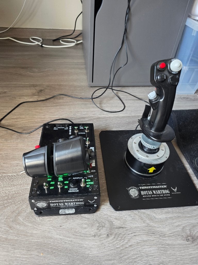Thrustmaster Warthog Hotas, Computers en Software, Ophalen, Zo goed als nieuw, TCA & Thrustmaster
