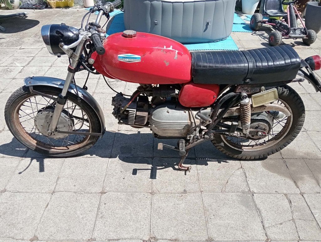 AERMACCHI HARLEY DAVIDSON 350