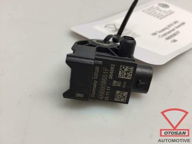 vw touareg 2018 vag crashsensor airbagcapteur 4m0959651f, Volkswagen, Volkswagen AG, Vw@volkswagen.de, Utilisé