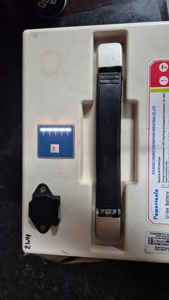 ACCU/BATTRIJ LIFAN E3, Ophalen, Zo goed als nieuw