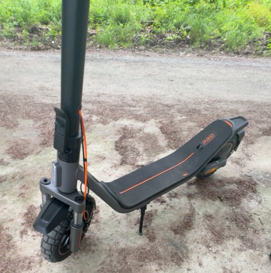 Trottinettes électrique xiaomi 6 pro + garantie 2  ans, Vélos & Vélomoteurs, Enlèvement, Comme neuf