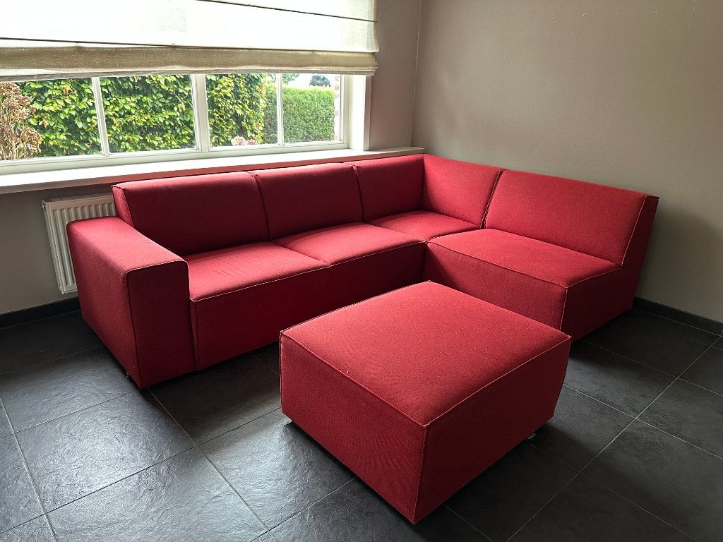 Rode hoekbank van stof, Huis en Inrichting, Ophalen, Gebruikt, 150 tot 200 cm, 75 tot 100 cm