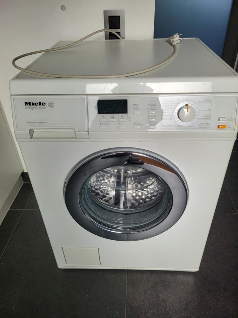Miele W3623 Softtronic (voor wisselstukken), Ophalen