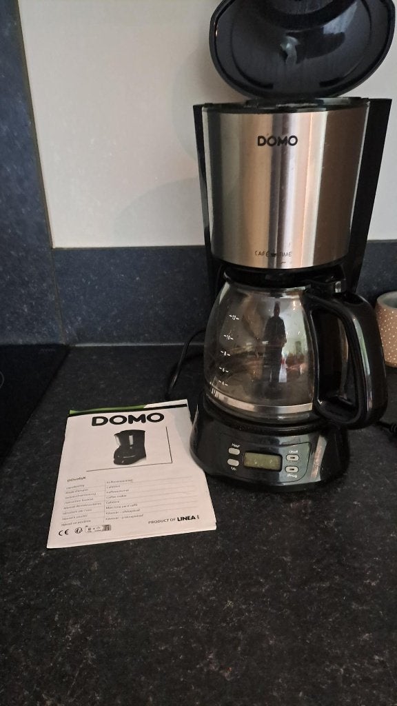 PERCOLATEUR DOMO, Elektronische apparatuur, Koffiezetapparaten, Ophalen, 10 kopjes of meer, Koffiemachine, Gemalen koffie