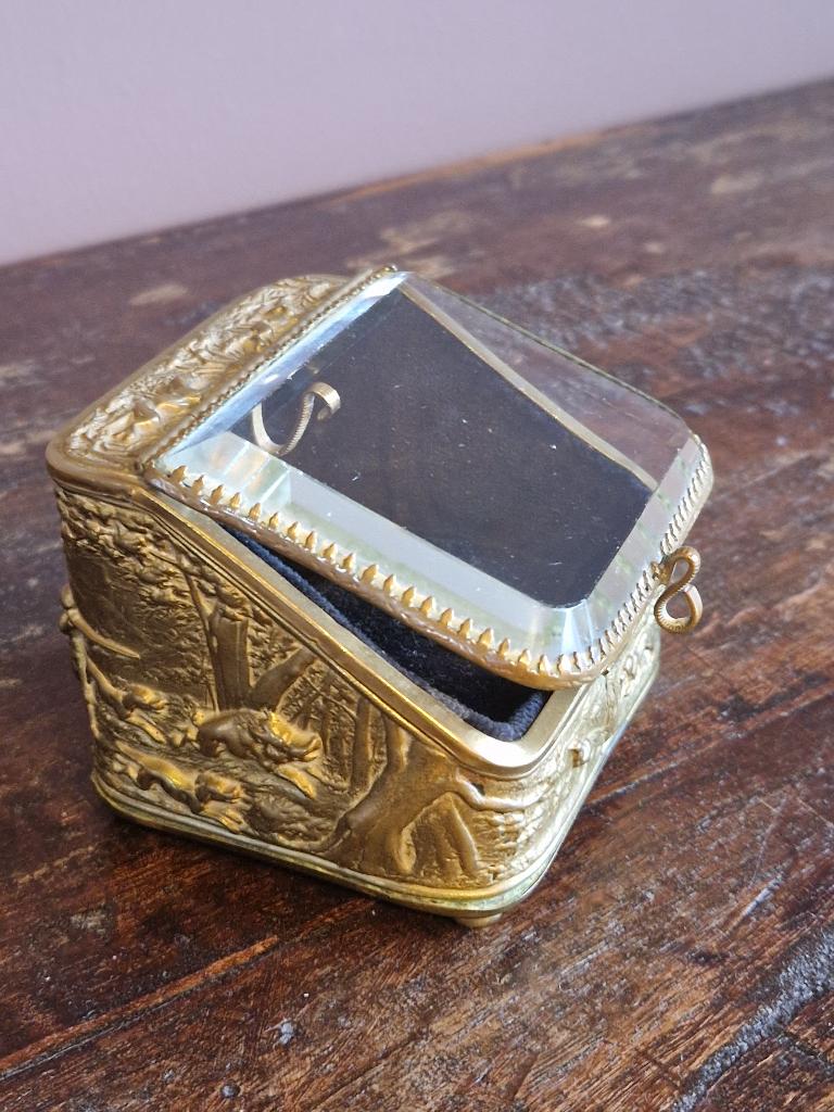 Antieke Franse juwelendoos uit de Napoleon III-periode, Antiek en Kunst, Curiosa en Brocante, Ophalen of Verzenden