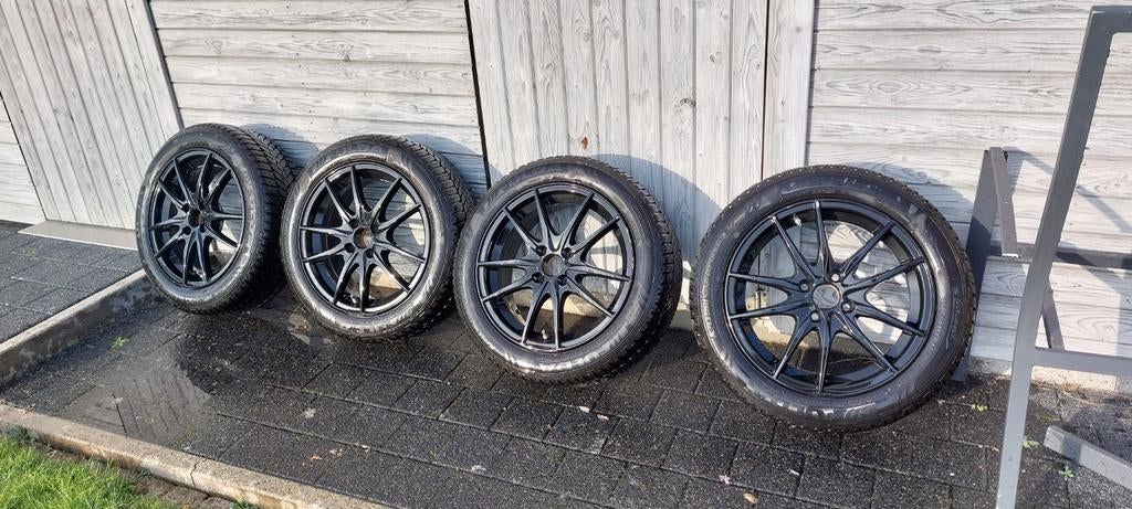 Winterbanden + zwarte velgen – Steekmaat 4x100, Auto-onderdelen, Banden en Velgen, Ophalen of Verzenden, Winterbanden, Velg(en)
