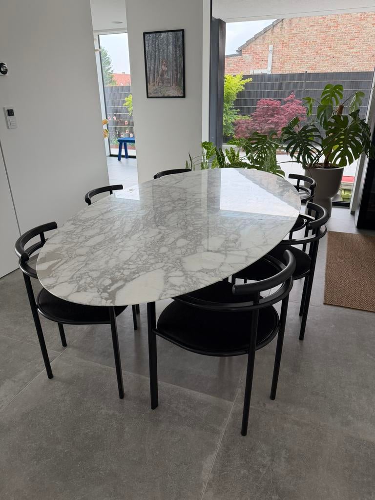 Ovalen marmer eettafel, Huis en Inrichting, Ophalen, Gebruikt, 100 tot 150 cm, 200 cm of meer