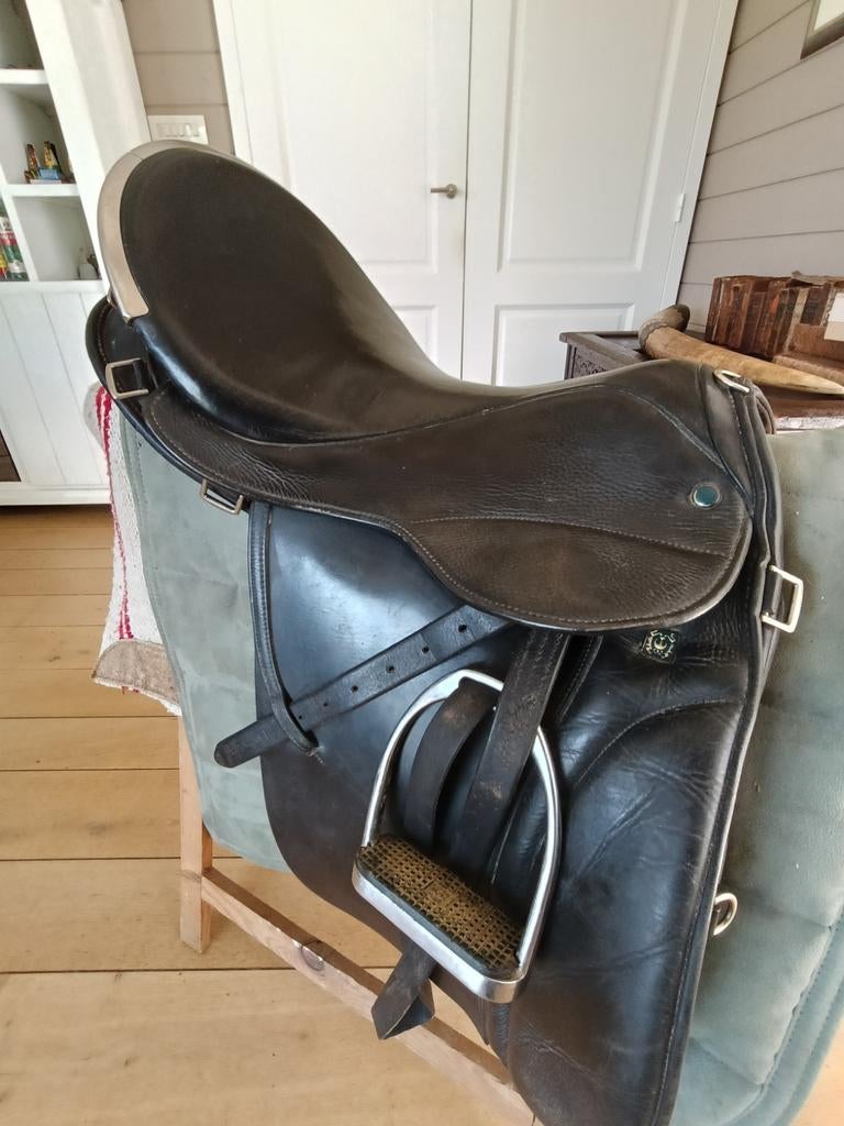 Zadel Stubben Scout ATPR 17,5 ", Dieren en Toebehoren, Paarden en Pony's | Zadels, Ophalen