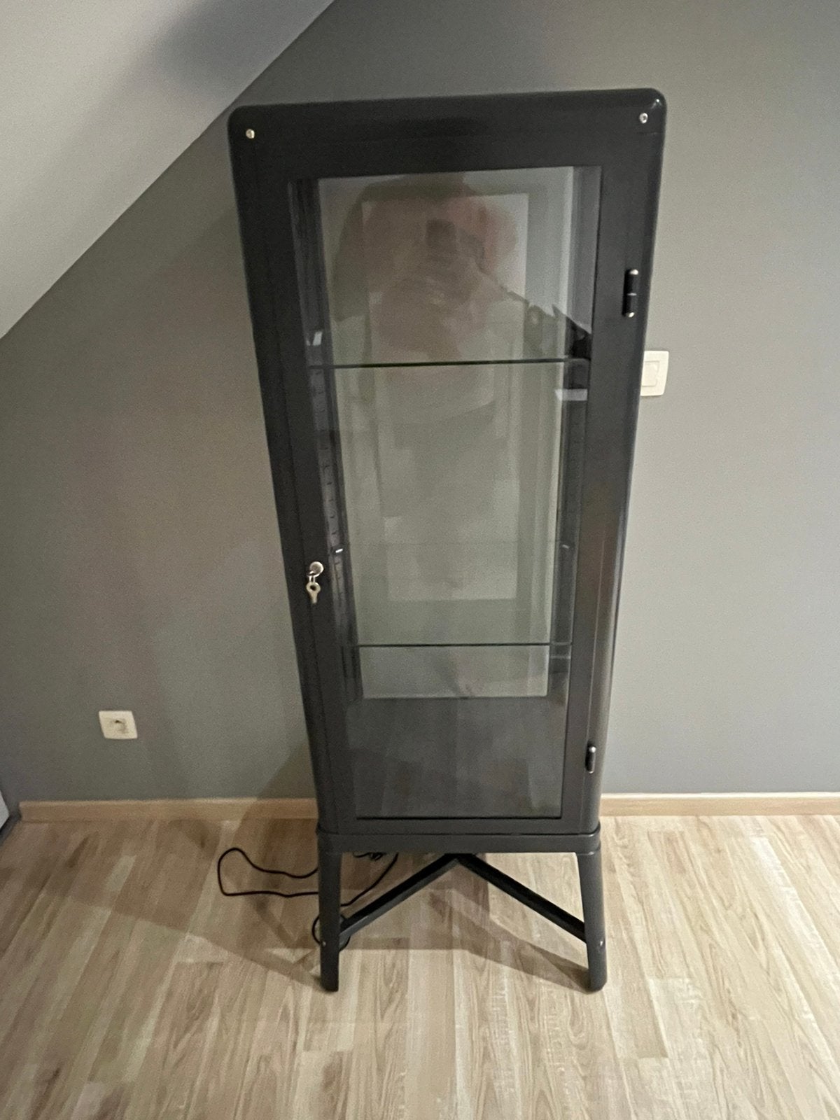 Vitrine Ikea Fabrikor gris anthracite, Enlèvement, Comme neuf