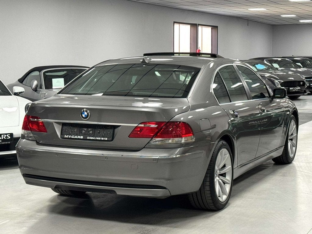 BMW 7 Serie 730 D Exclusive Line Full Options Etat Comme Neu, Auto's, Automaat, 4 deurs, Achterwielaandrijving, Gebruikt