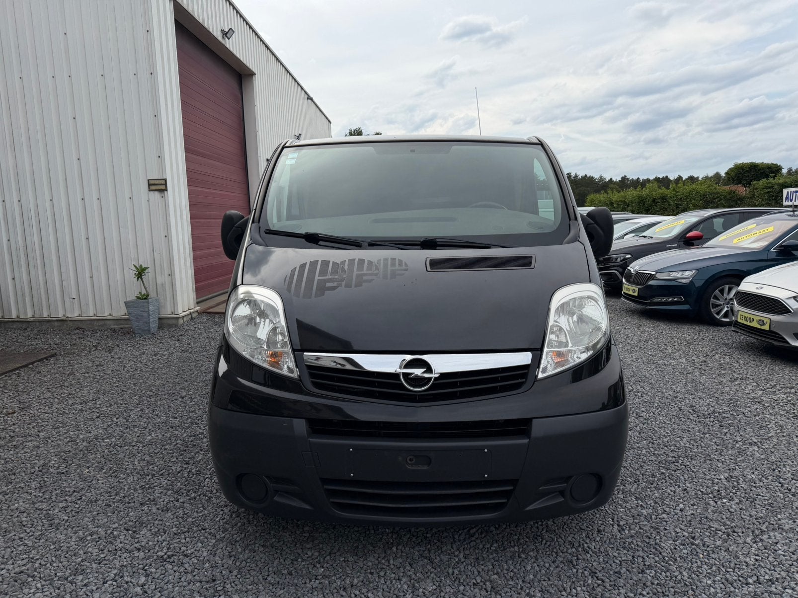 Opel Vivaro 2.0 cdti 90 pk 121 000 km L2 H1 AIRCO !, Auto's, Bestelwagens en Lichte vracht, 90 kW, Dealer onderhouden, 1995 cc