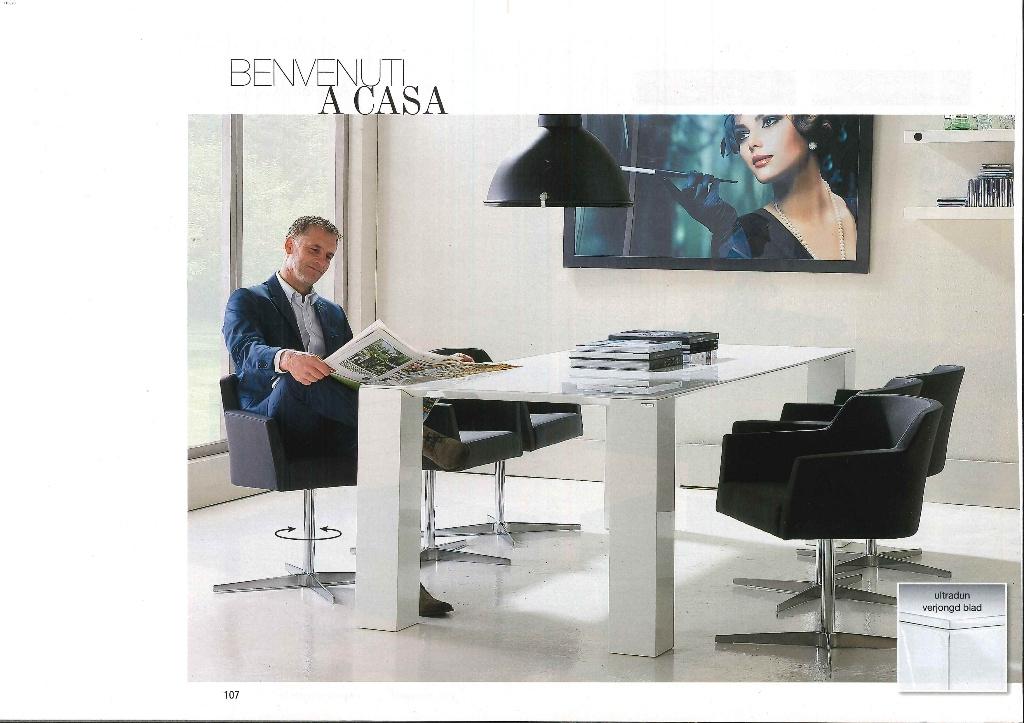 2 Draaistoelen Cantomobili - COBO / Italiaans Design, Huis en Inrichting, Stoelen, Ophalen, Twee, Modern / Inox draaipoot / stof zittingen