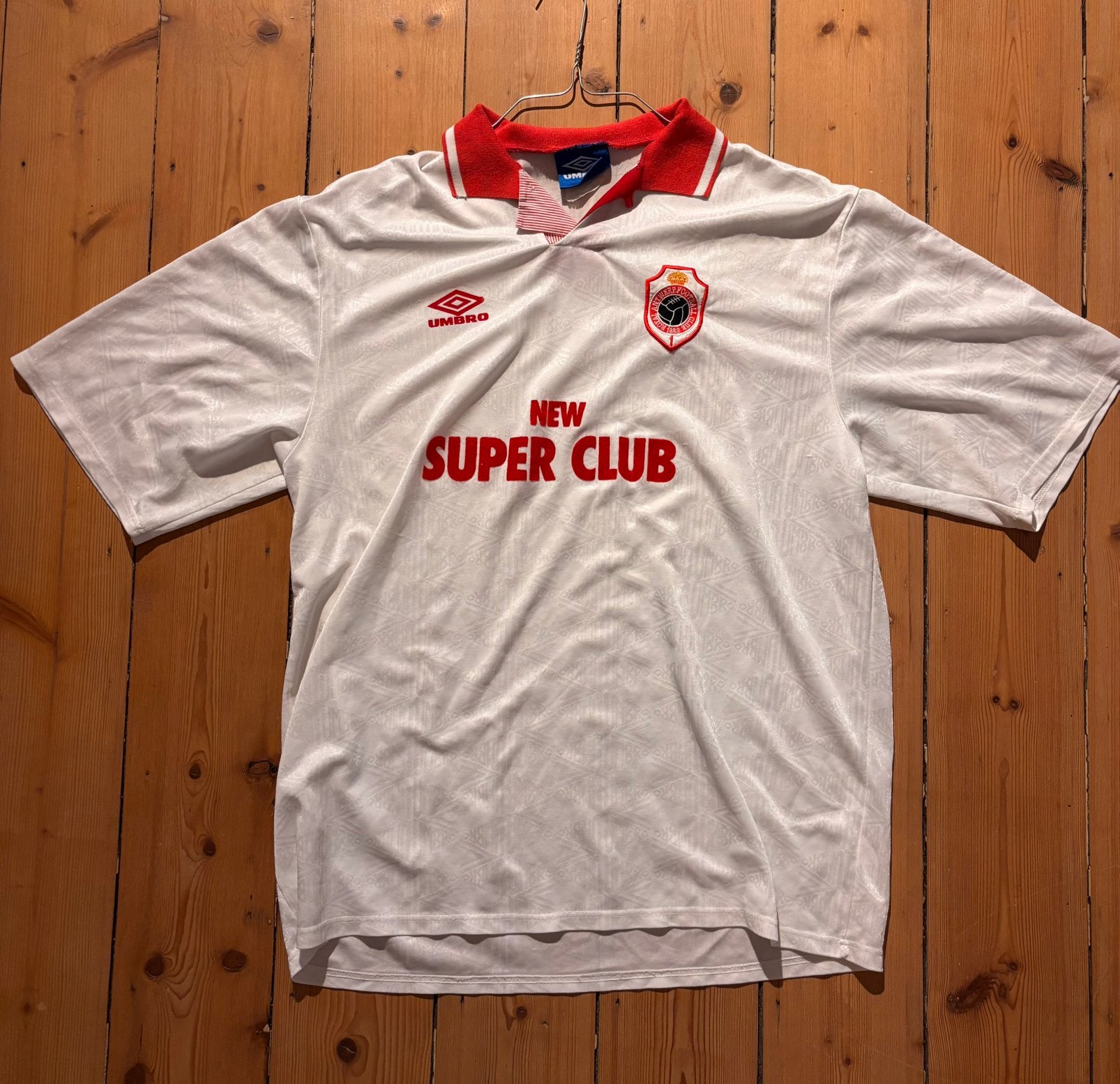 Rafc super club away, Ophalen, Gedragen
