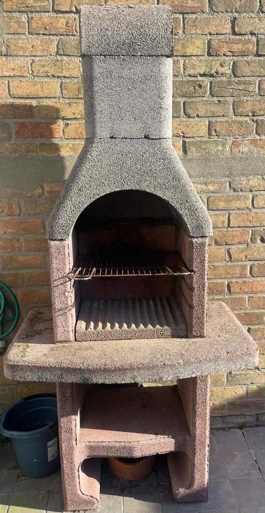 barbecue en pierre/barbecue, Enlèvement, Utilisé