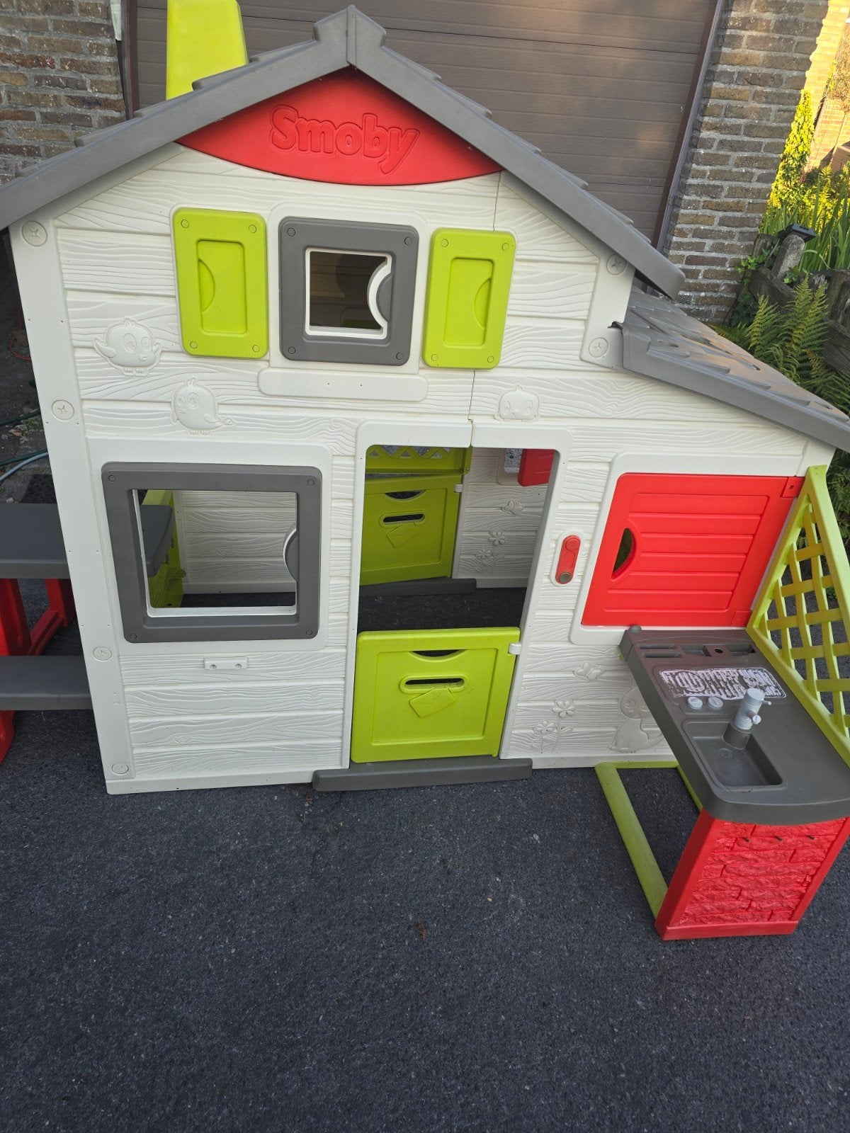 Smoby speelhuis met picknickbank en keuken, Enlèvement