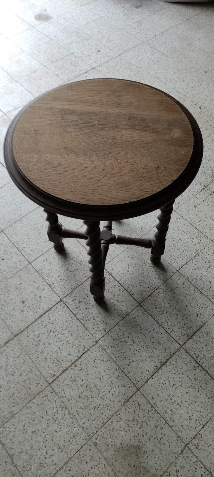 Petite table ronde en bois 50 cm diam et 60 en hauteur, Ophalen