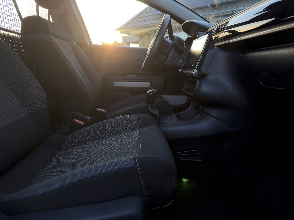 Citroën C3 Van 1.2PureTech 83 Feel | TVA Ded. | NAVI | CLIMA, Autos, Citroën, Achat, Entreprise, Boîte manuelle, Entretenue par le concessionnaire