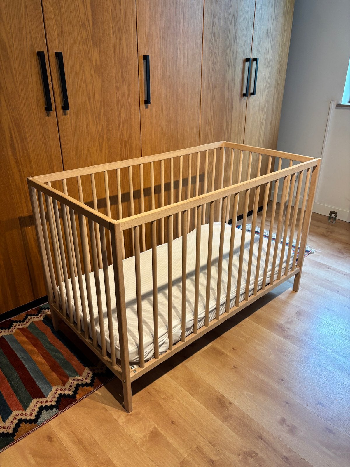 Ikea sniglar babybed met matras, Kinderen en Baby's, Ophalen, Zo goed als nieuw, Ledikant