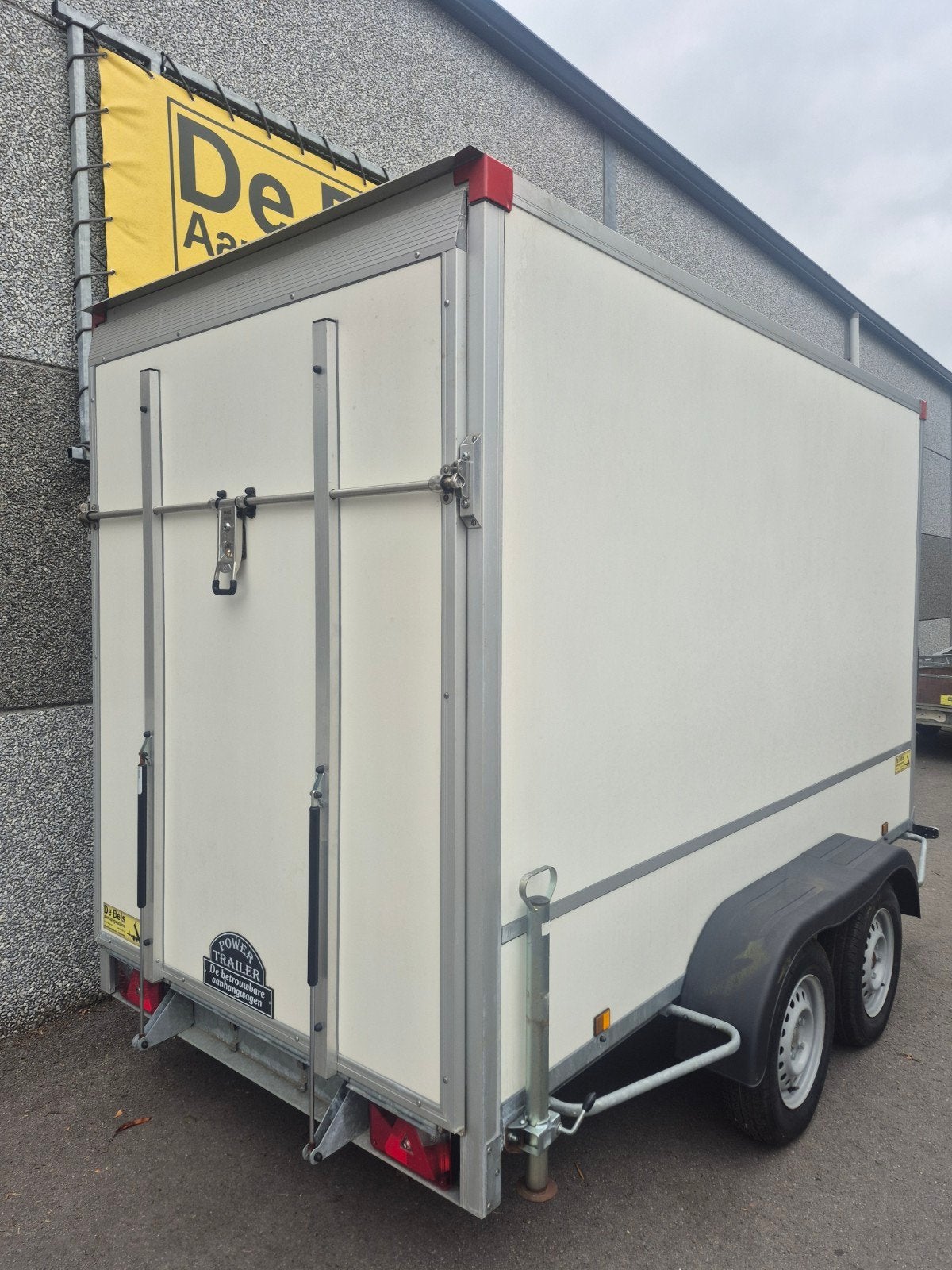 gesloten aanhangwagen  btw incl, Ophalen