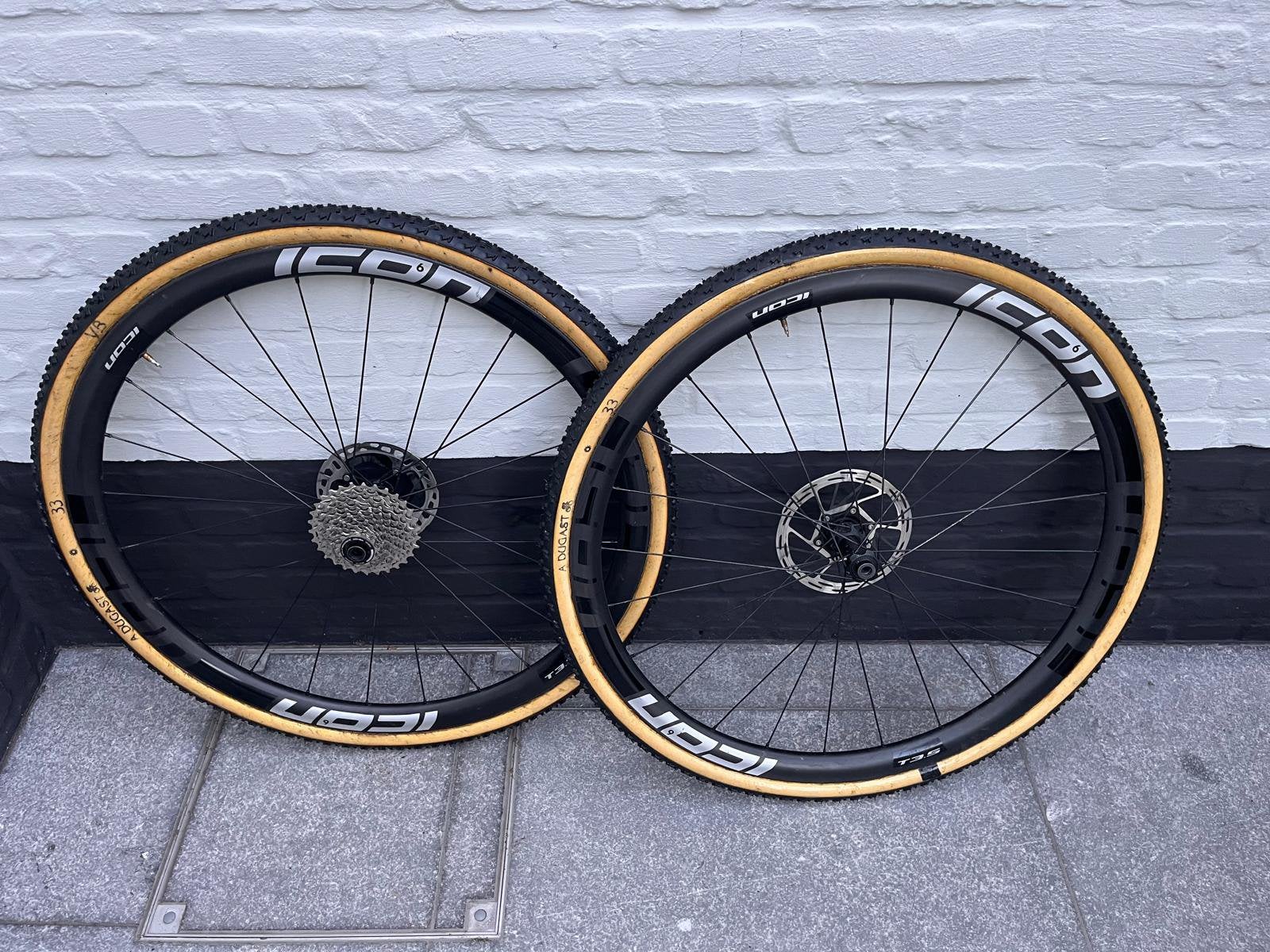 ICON Carbon Tube Wielen, Ophalen, Zo goed als nieuw, Carbon
