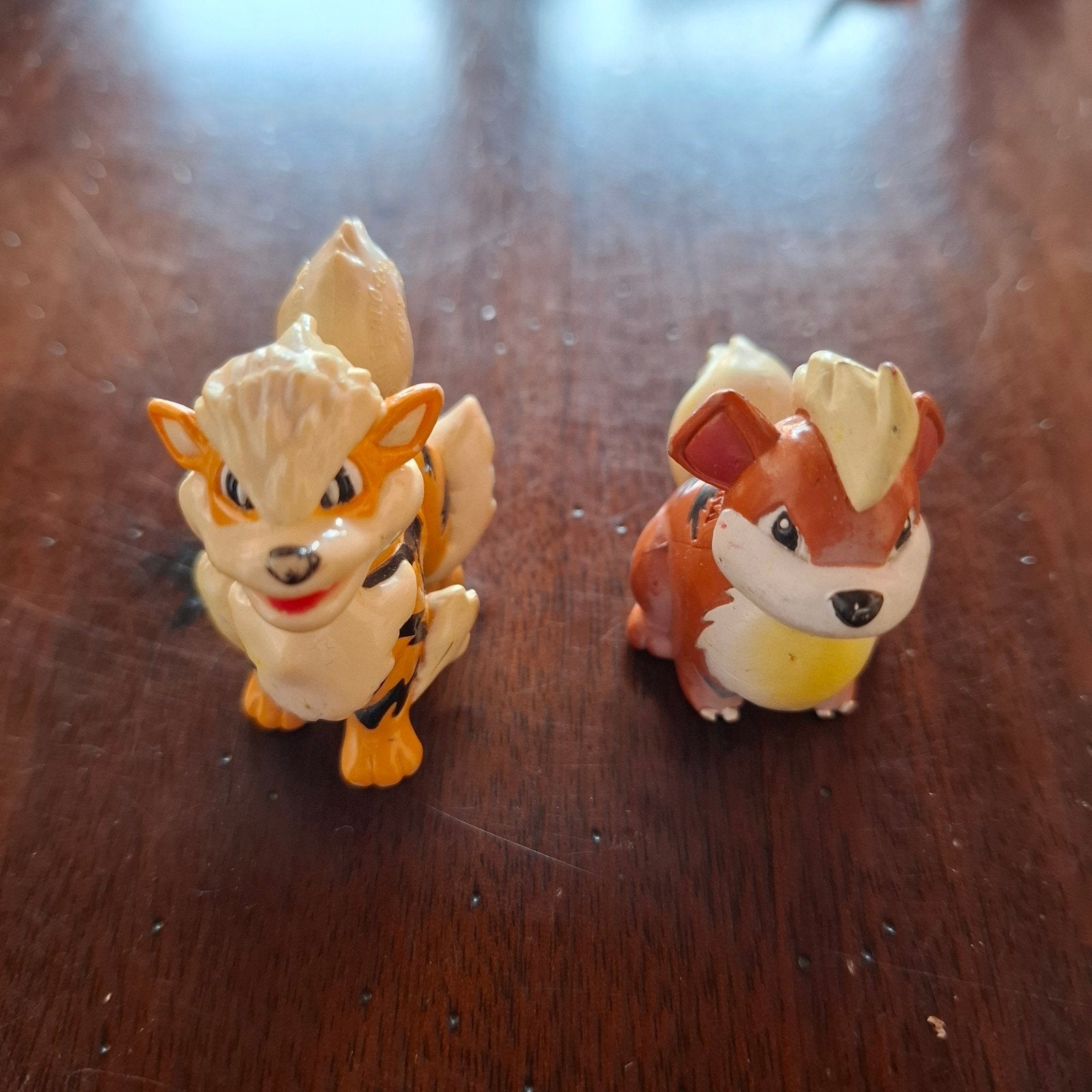 Pokémon Arcanine en Growlithe vintage Tomy figuren, Enlèvement ou Envoi, Utilisé