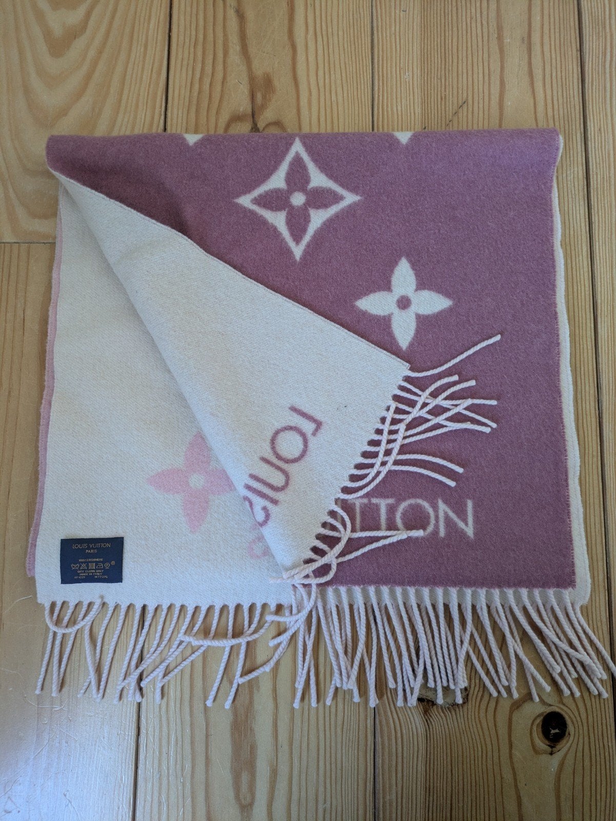 Écharpe Louis vuitton en cachemire, Kleding | Heren, Mutsen, Sjaals en Handschoenen, Sjaal