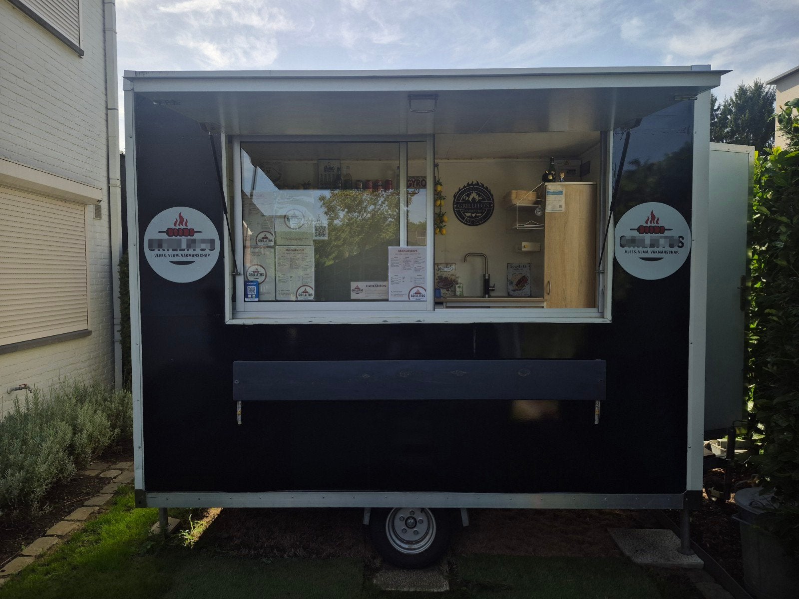 foodtruck met veel mogelijkheden 750kg, Enlèvement