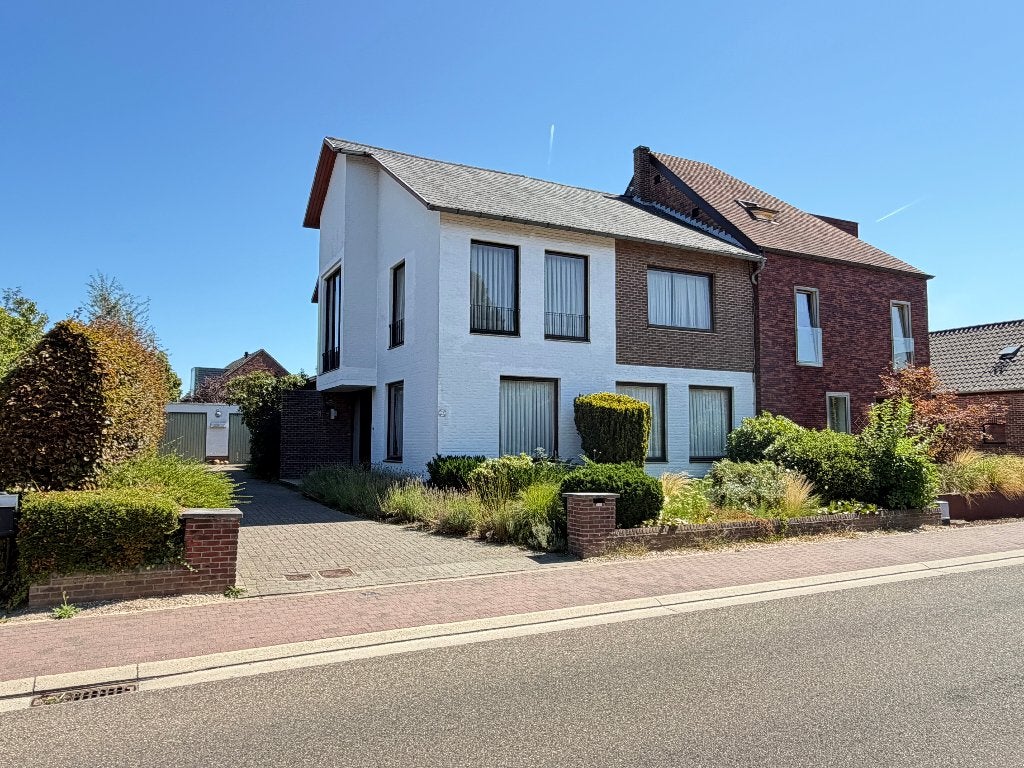Woning met uitzonderlijk potentieel Diepenbeek, 220 m², Diepenbeek, 581 kWh/m²/jaar, Hasselt