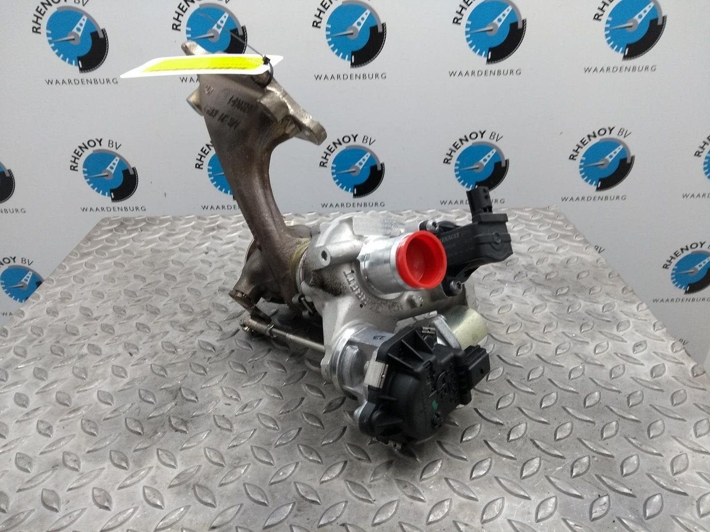 RENAULT TWINGO TURBO 144104103R, 144108122R 2017, Ophalen of Verzenden, Gebruikt, ARN erkend