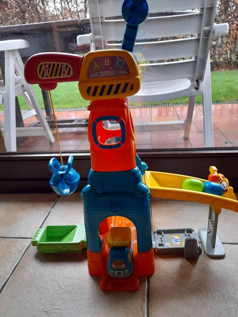 V-tech, bouwplaats, kraan met camion en accu, Ophalen of Verzenden, Zo goed als nieuw, 2 tot 4 jaar