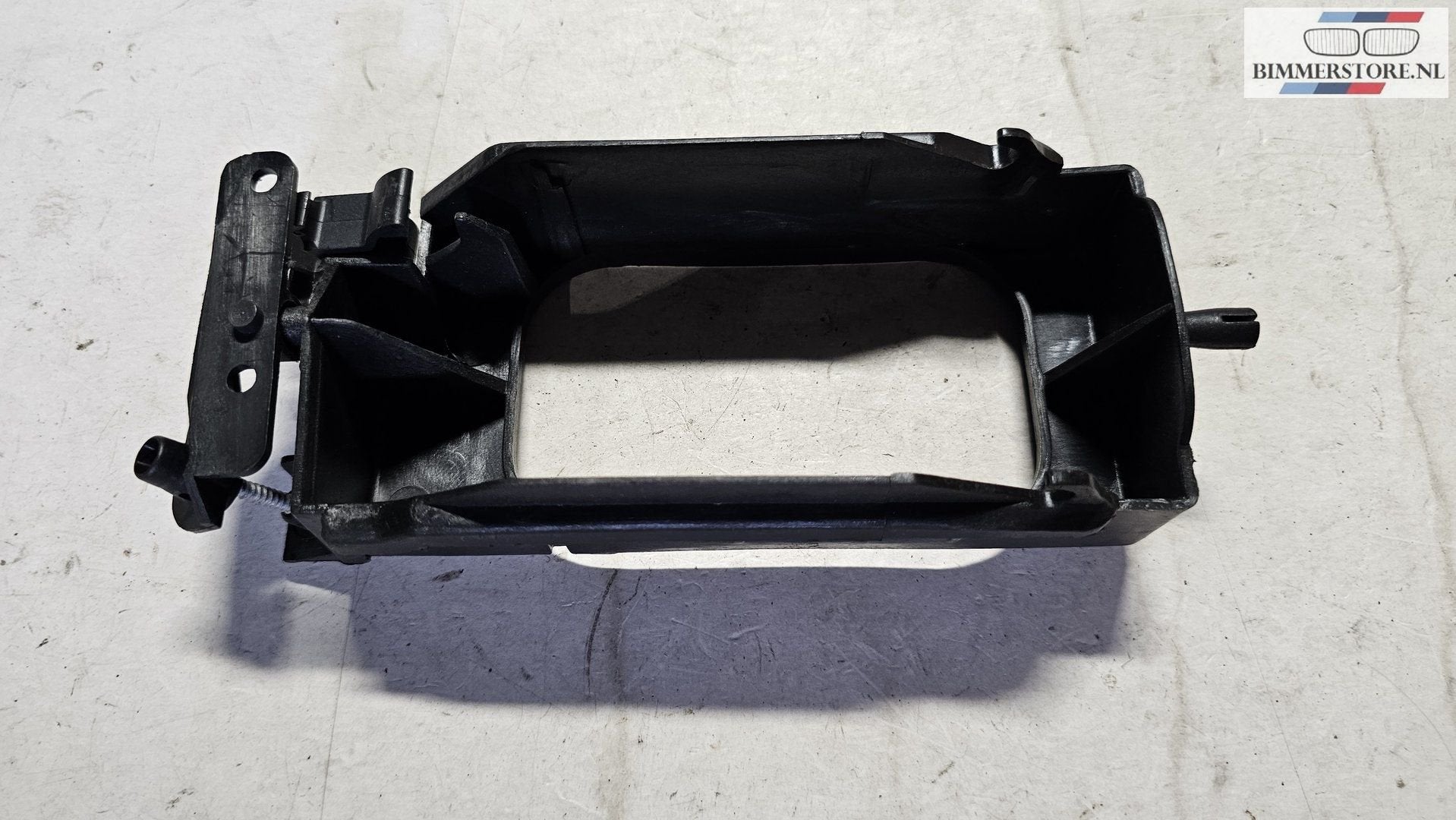 Mistlamp houder links Hella BMW 3-Serie E36 63178357393 8357, Gebruikt, -, Ophalen of Verzenden, -