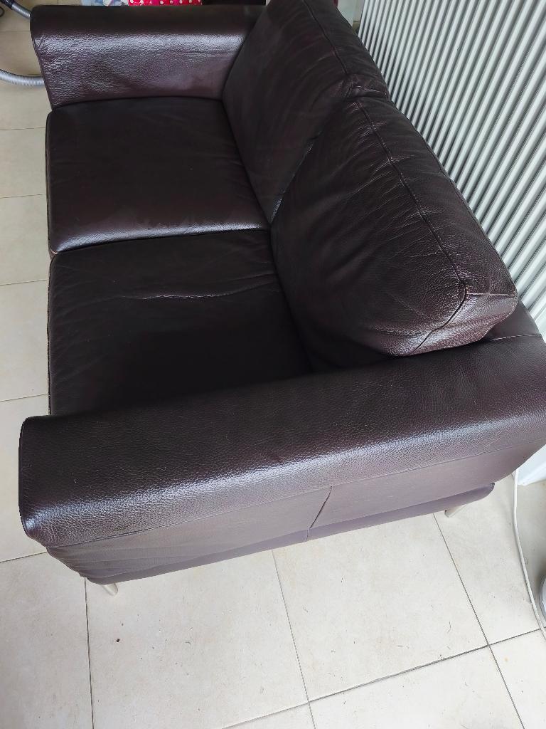 2 biplaces identiques ! !, Maison & Meubles, Canapés | Salons, 75 à 100 cm, Bruine lederen look, klassiek, Comme neuf, Enlèvement