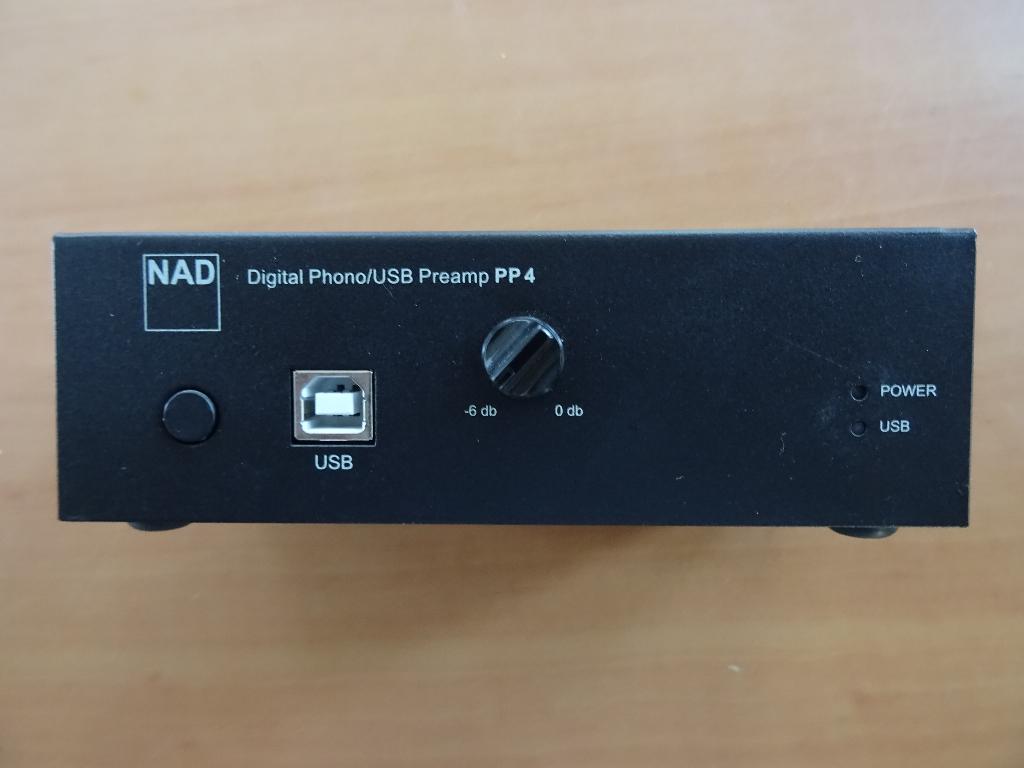 Préampli NAD PP4, TV, Hi-fi & Vidéo, Tourne-disques, Autres marques, Comme neuf, Connexion USB, Enlèvement
