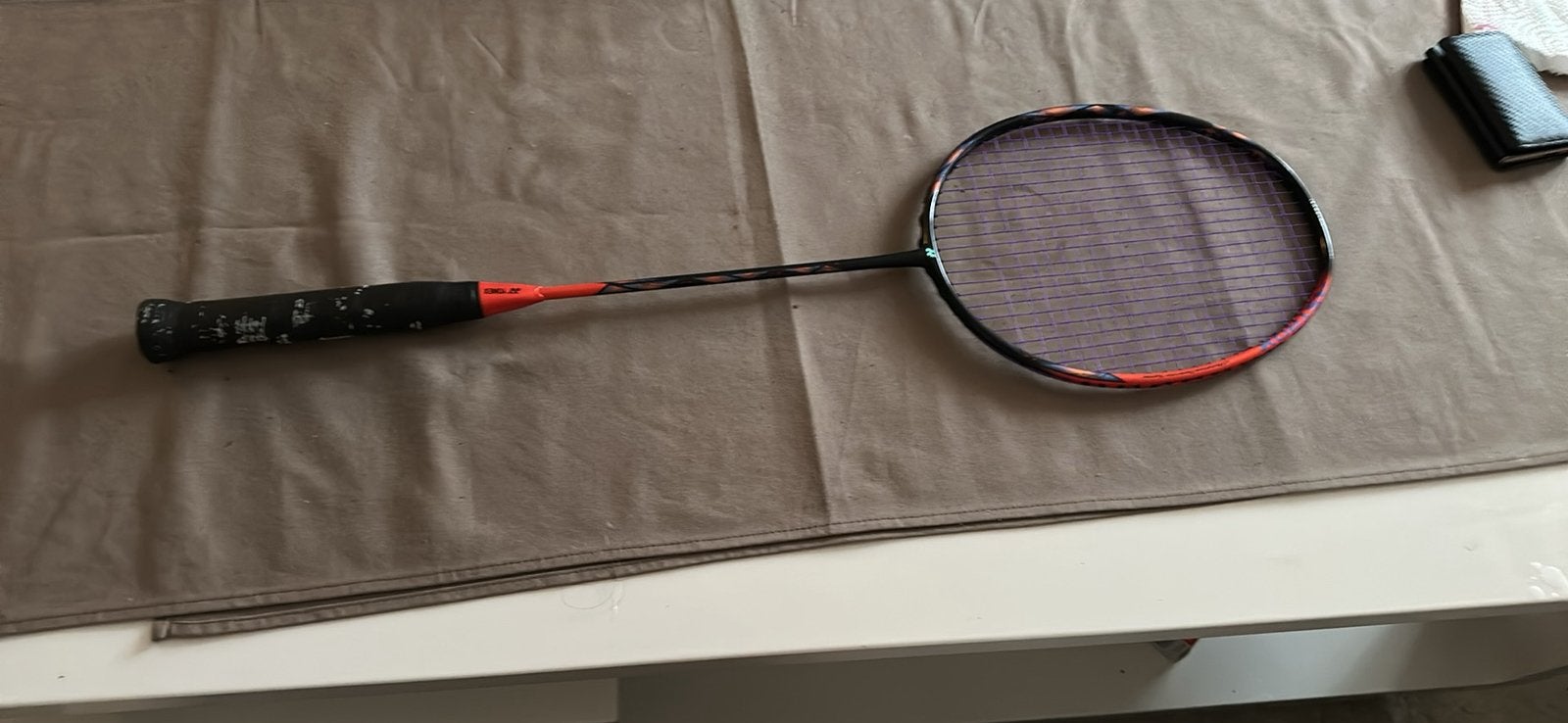 Astrox 77 pro, Sport en Fitness, Badminton, Ophalen, Zo goed als nieuw
