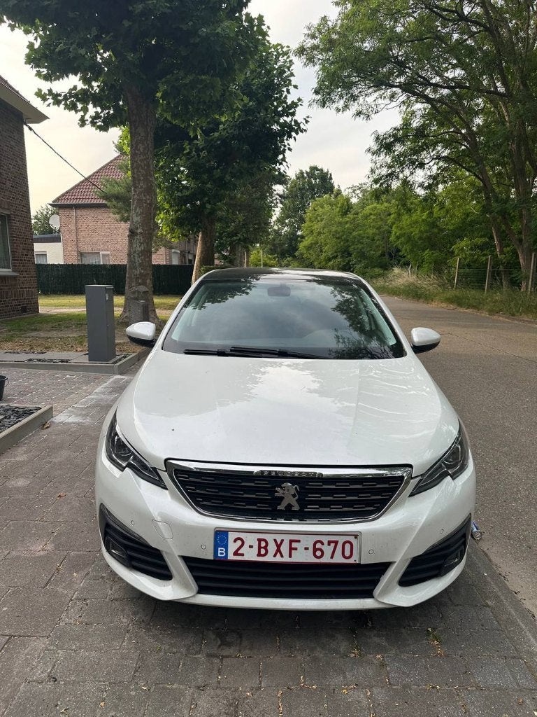Peugeot 308 1.2 Benzine Automaat – 2018 – EXPORT / DEFECT, Autos, Peugeot, Achat, 5 portes, 96 kW, Automatique