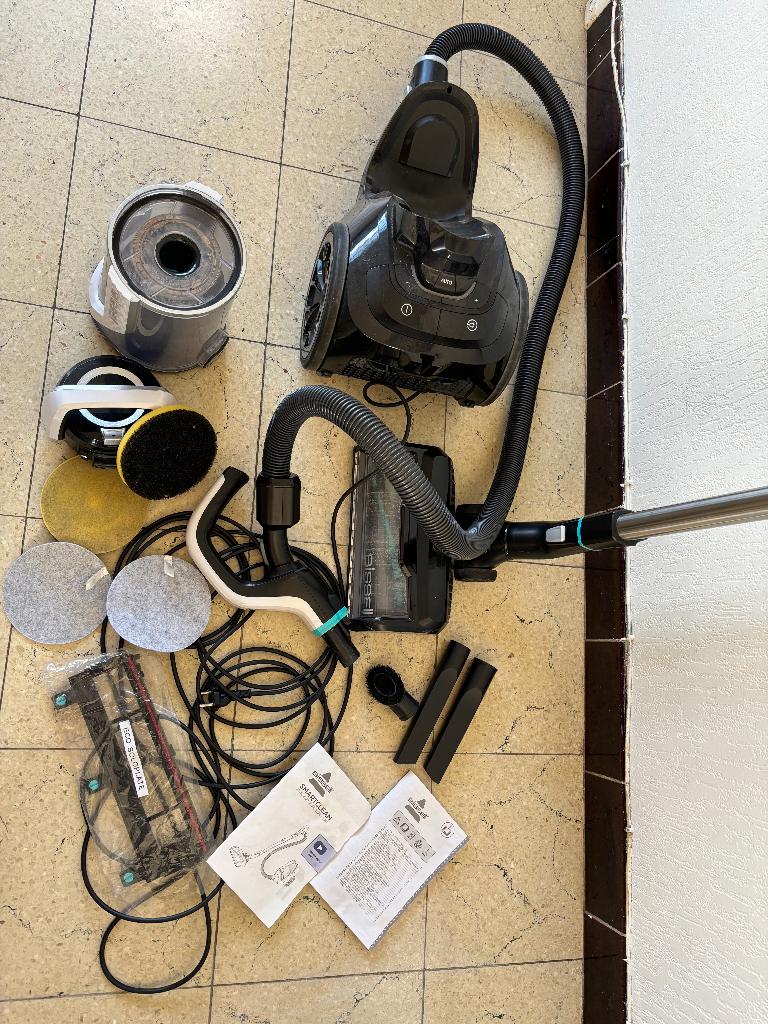 Bissell-stofzuiger voor bussen, Elektronische apparatuur, Ophalen, Gebruikt, Stofzuiger, 2000 watt of meer