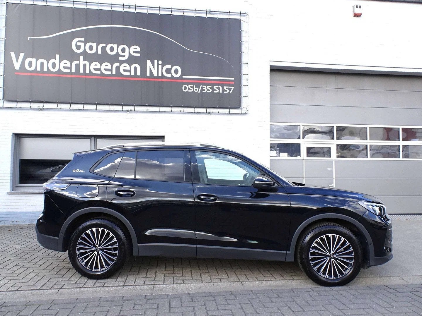 Volkswagen Tiguan 1.5eTSI mHEV Goal VIRTUAL,CARPLAY,CAMERA 3, Automaat, Zwart, 4 cilinders, Zwart