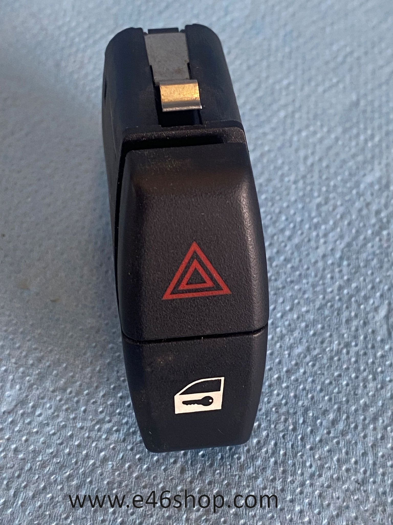 BMW E60 E61 E64 X1 X3 X5 X6 Z4 ALARMLICHT/CV SCHAKELAAR OE 6, -, Utilisé, -, Enlèvement ou Envoi