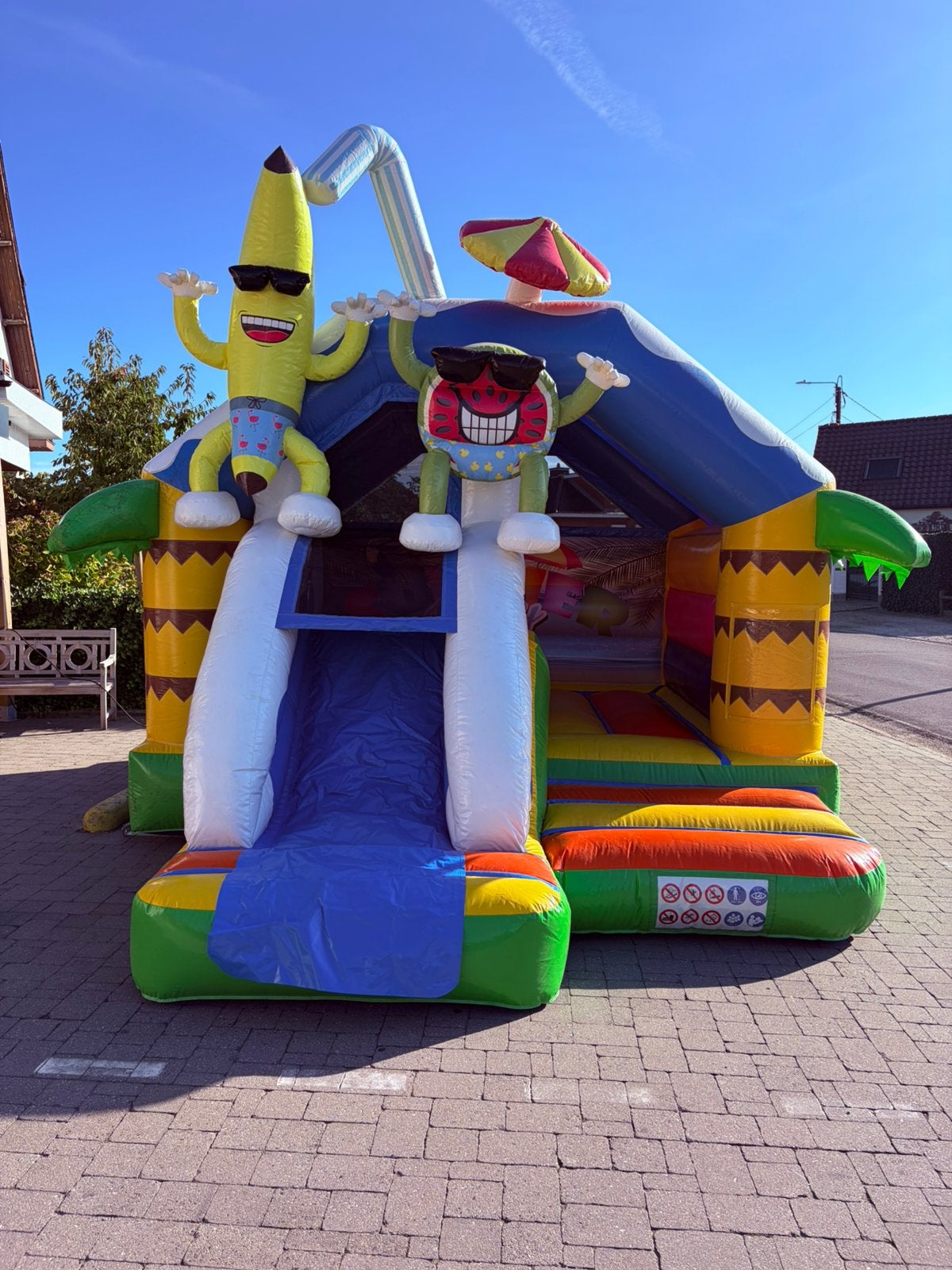 Springkussen springkasteel, Hobby en Vrije tijd, Ophalen, Zo goed als nieuw